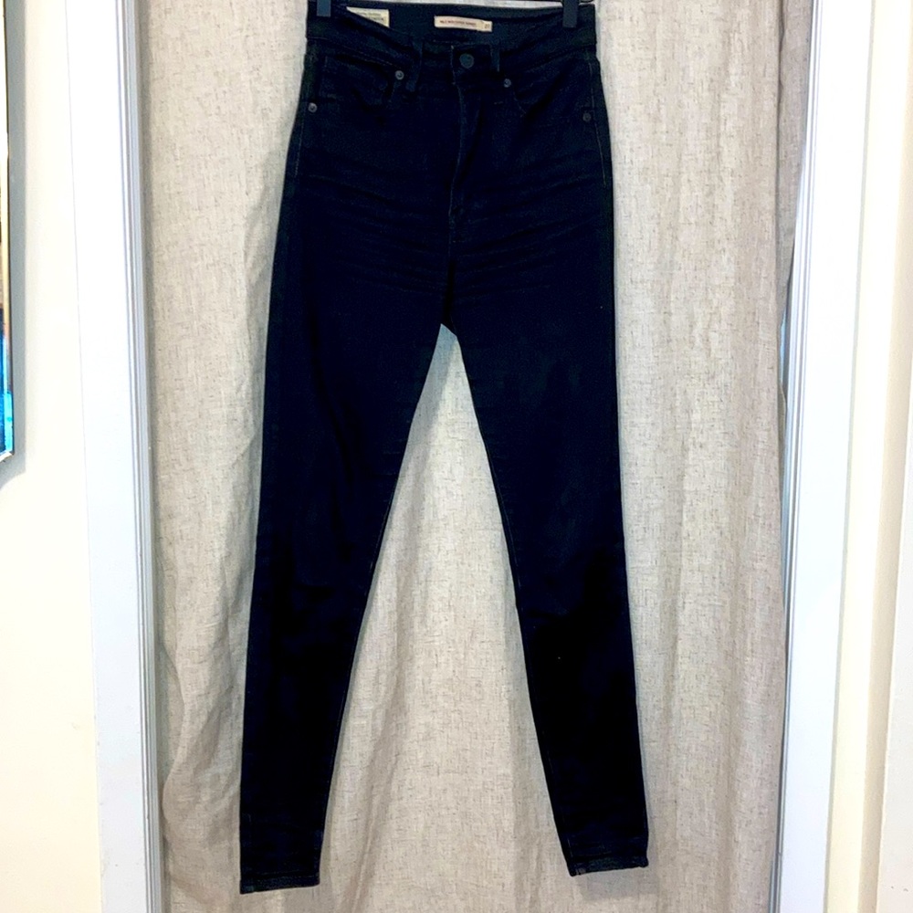 Levi’s mile high skinny. Black jeans, s27.